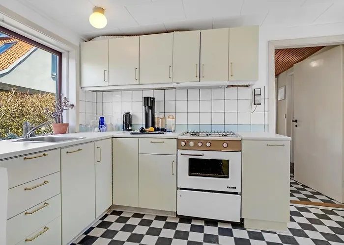 Semesterbostad Beautiful In With Wifi